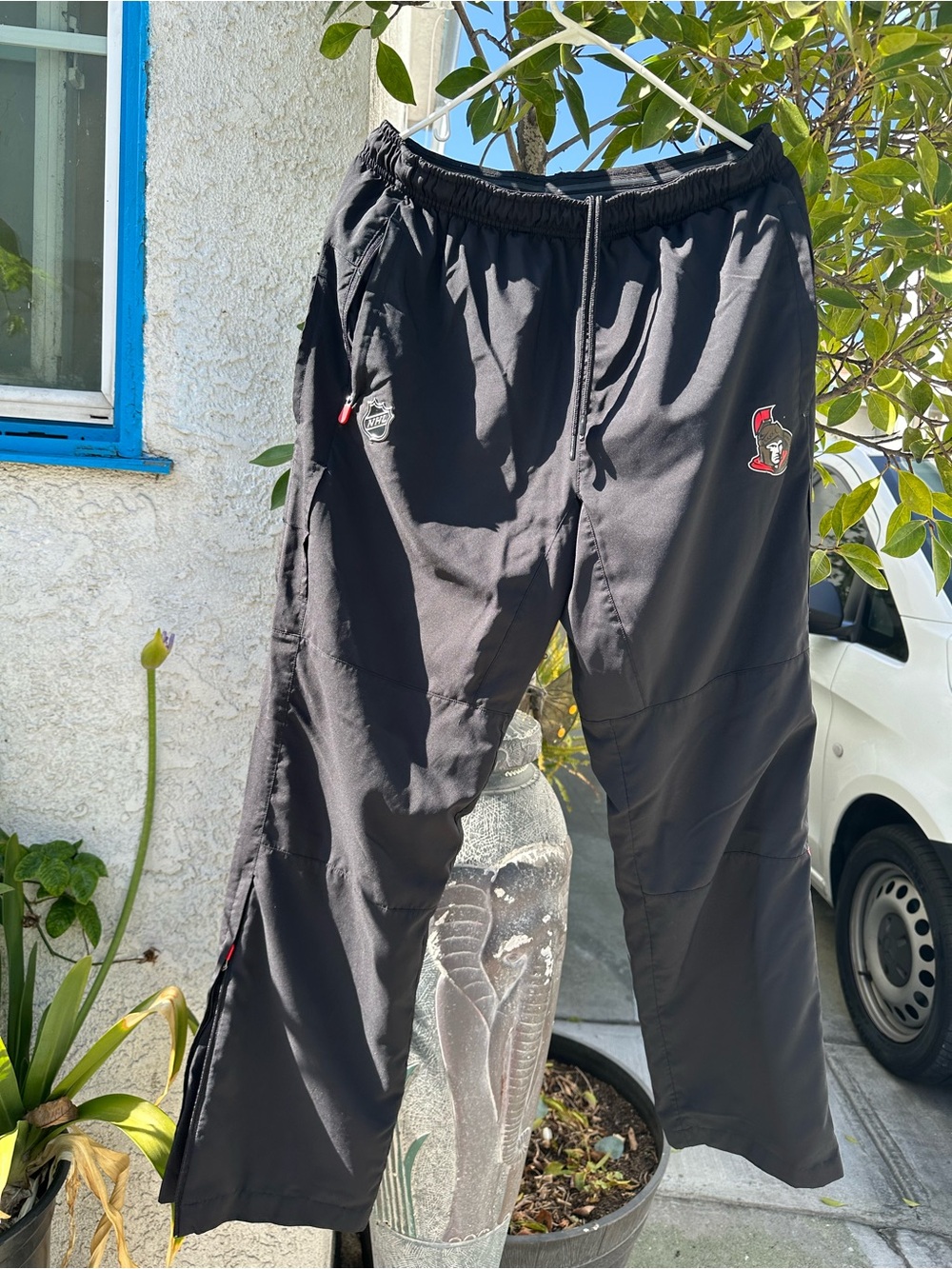 Fanatics Black Men's Jogger Track Pants with Team Patch